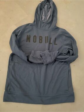 NOBULL Men's Slate Blue Pullover Hoodie with Front Logo